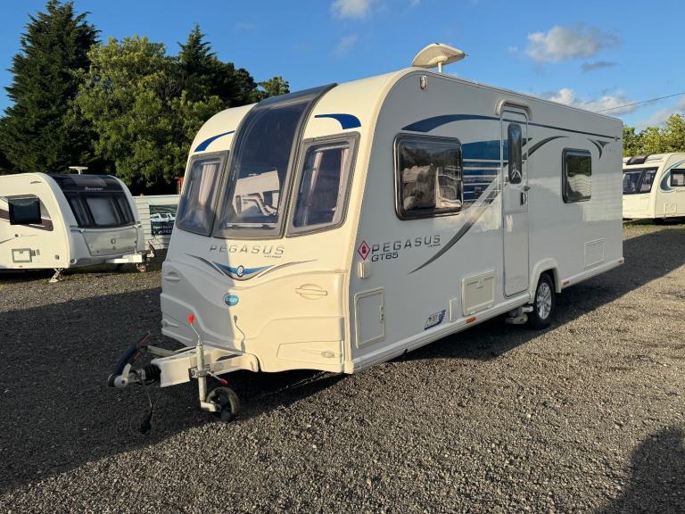 2014 BAILEY PEGASUS RIMINI GT65 4 BERTH FIXED SINGLE BEDS END WASHROOM 