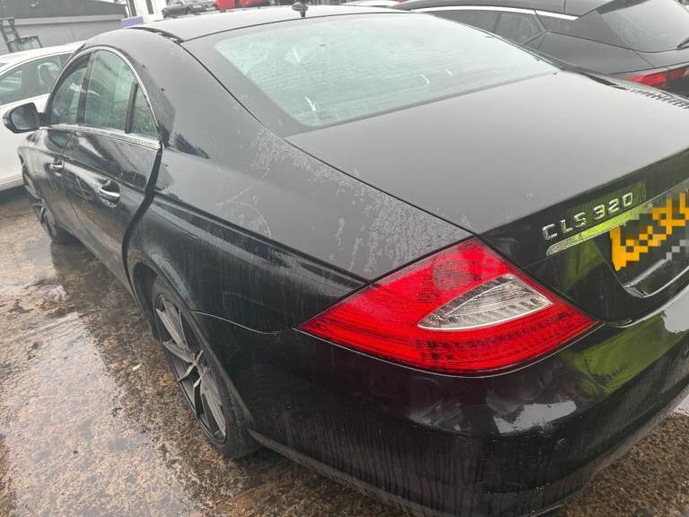 Breaking spare parts Mercedes cls c320 w212 black 3l