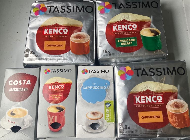 Tassimo Happy Coffee Pod Machine / Coffee as below 