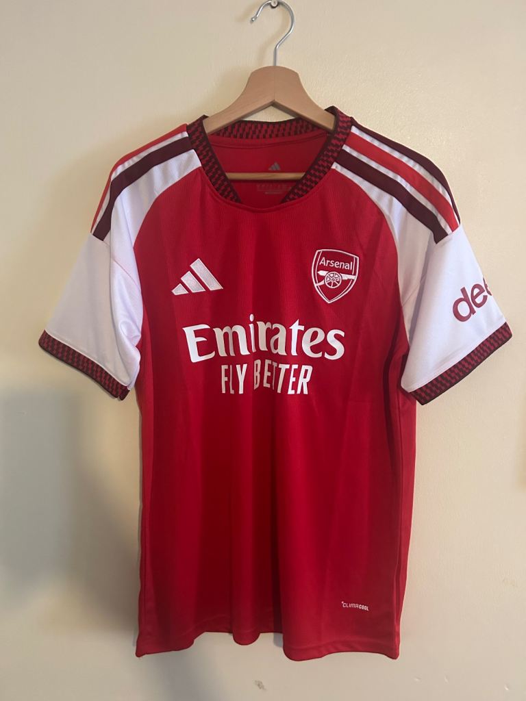 Arsenal Adidas Home Shirt Size L – 26/27