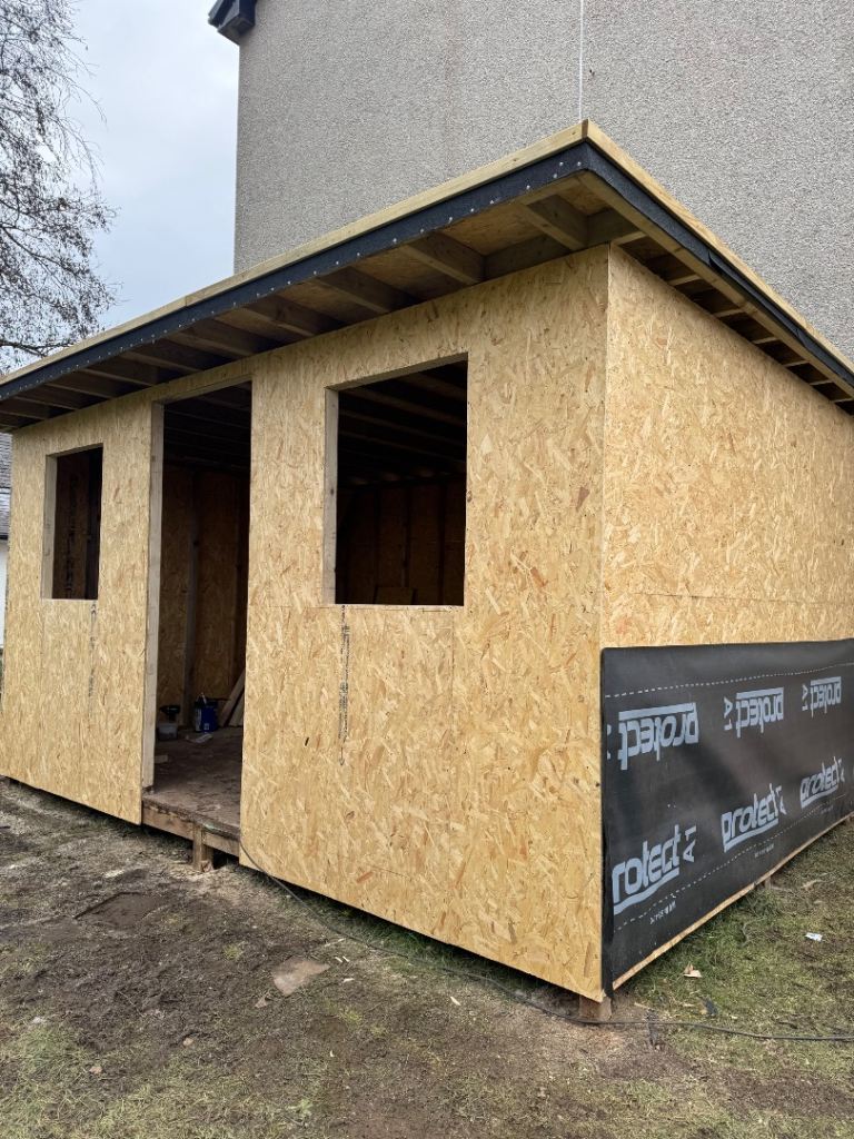 Garden building's, fencing & decking