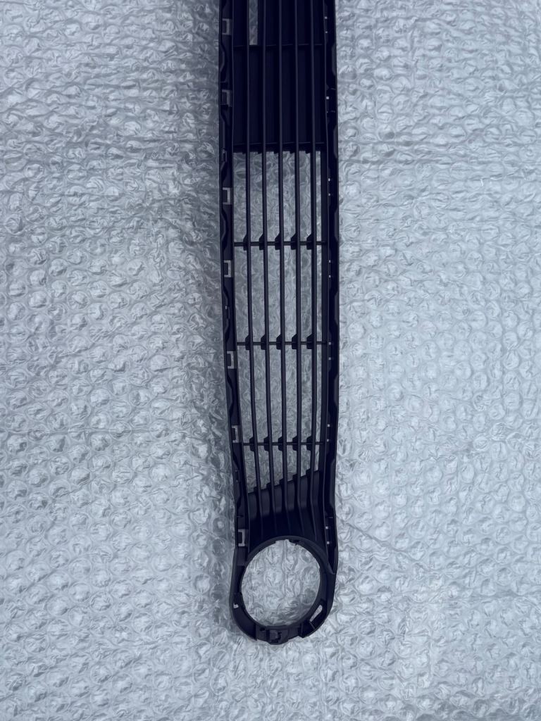 New Genuine 2014-2018 Toyota Aygo Lower Front Bumper Grill
