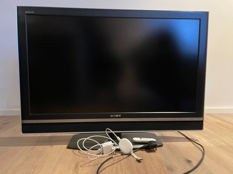 Sony Bravia 43” TV + Chromecast & Remote – £120 (Bundle)