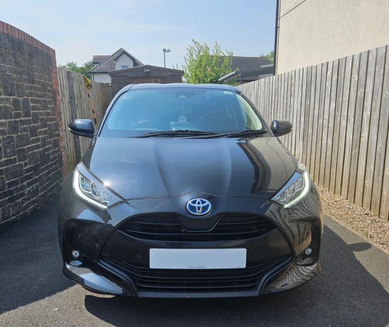 Toyota, YARIS, Hatchback, 2022, Other, 1490 (cc), 5 doors