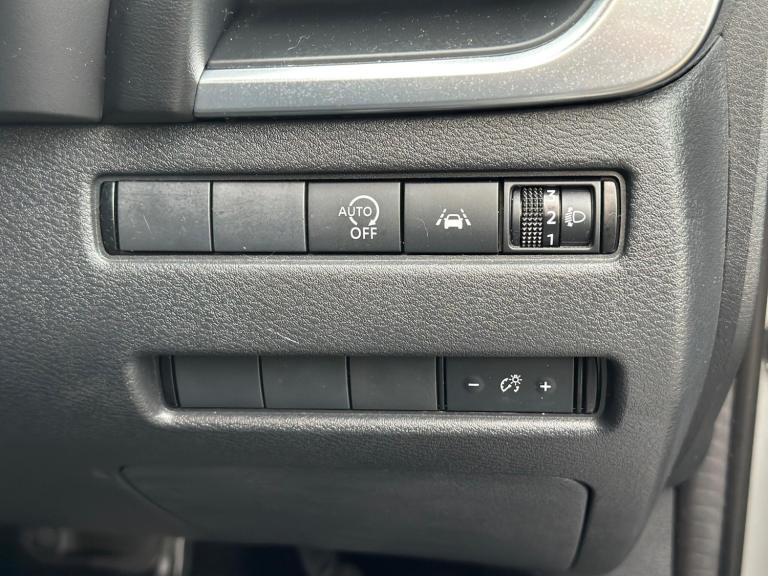 2022 Nissan Qashqai 1.3 DIG-T MHEV Acenta Premium XTRON Euro 6 (s/s) 5dr HATCHBACK Petrol/Electri...