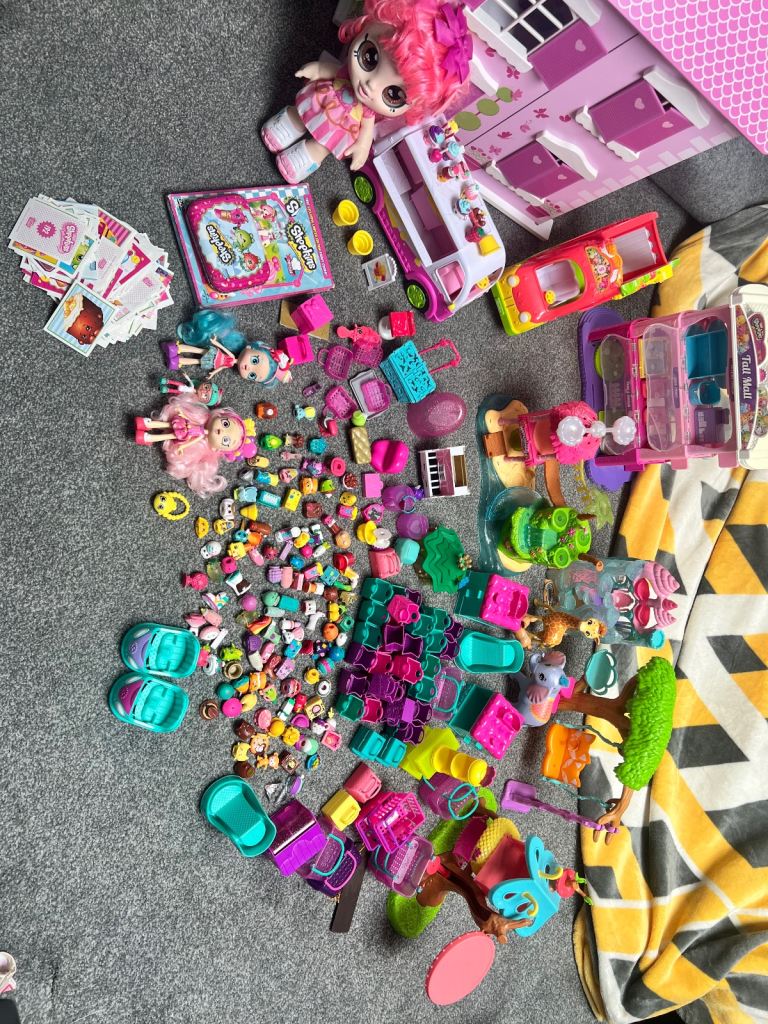 Shopkins bundle Lot Figures Play Sets ice cream truck