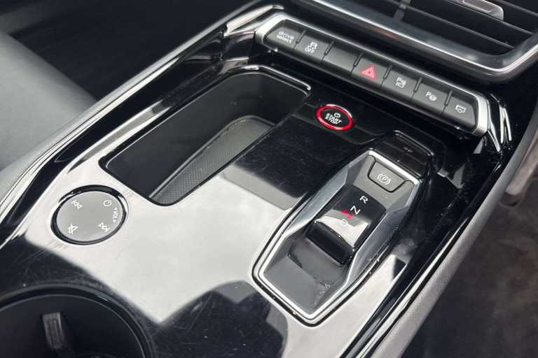 2022 Audi e-tron GT 390kW Quattro 93kWh 4dr Auto [C+S] Saloon Electric Automatic