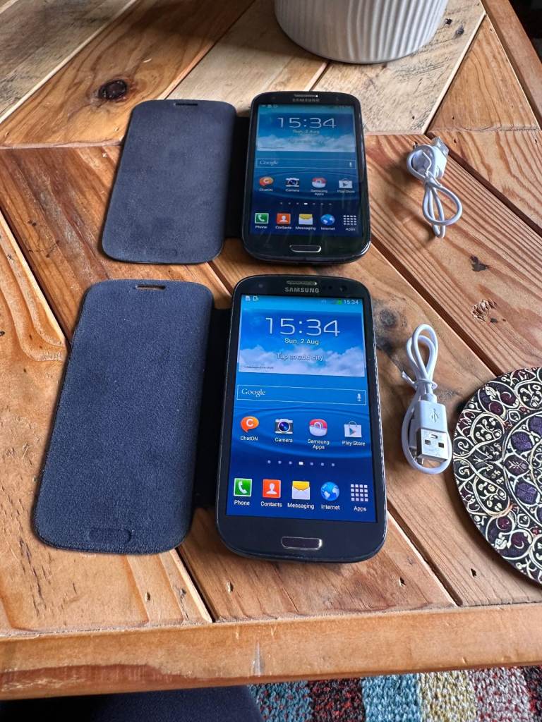 2x unlocked Samsung Galaxy S3 Mini Phones