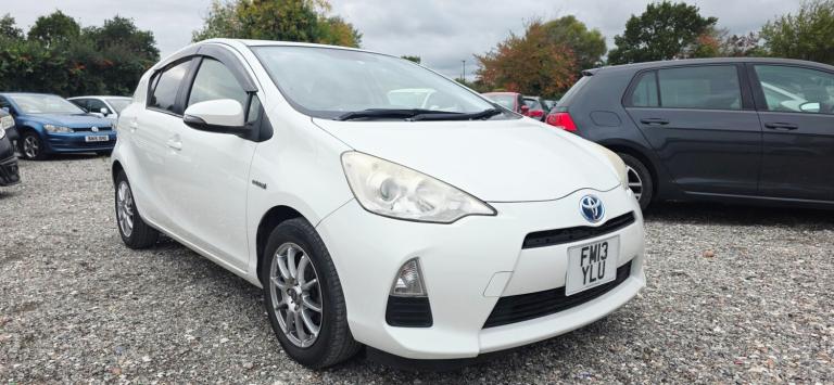 2013 Toyota Aqua Hatchback Hybrid Electric Automatic