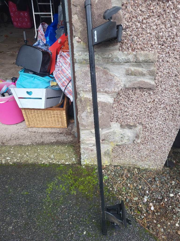 Halfords Car Roof Rack Bars and feet kit 