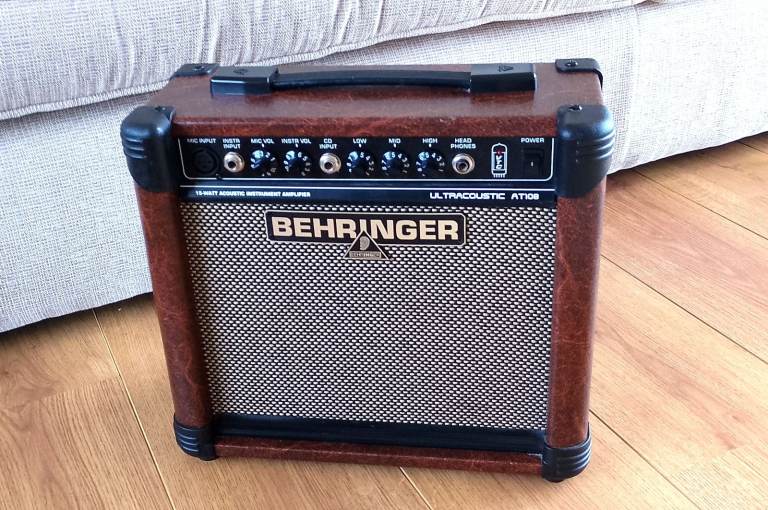 Behringer Acoustic Guitar Amp With Microphone Input, Very Good Condition.