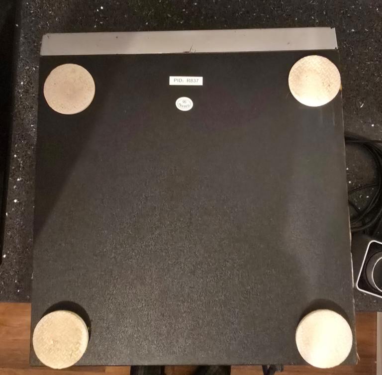 LOGITECH Z4 2.1 SPEAKER for PC COMPUTER with Subwoofer & Dual Satellite speakers