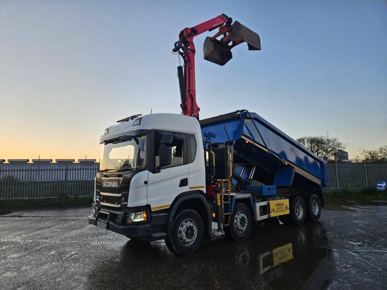 Scania P 450 8x4 TIPPER GRAB , 200,000 KM , MARSHALLS BODY , PALFINGER CRANE