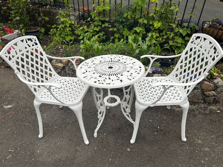 Aluminium garden furniture - can deliver 