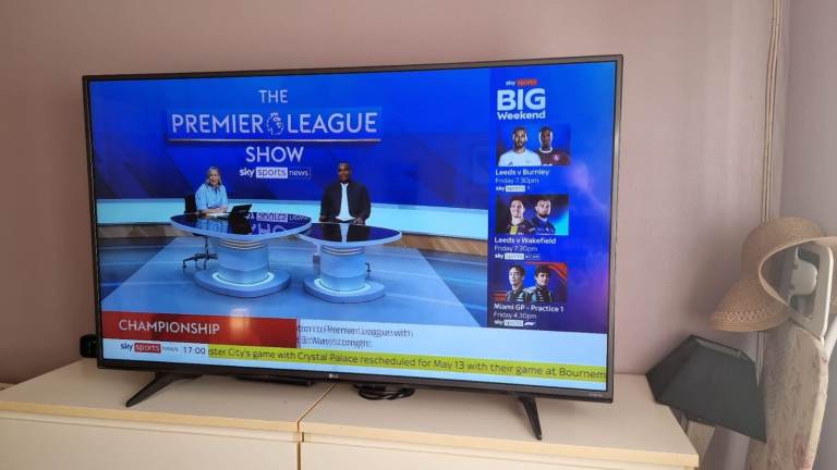 LG 55 " SMART TV