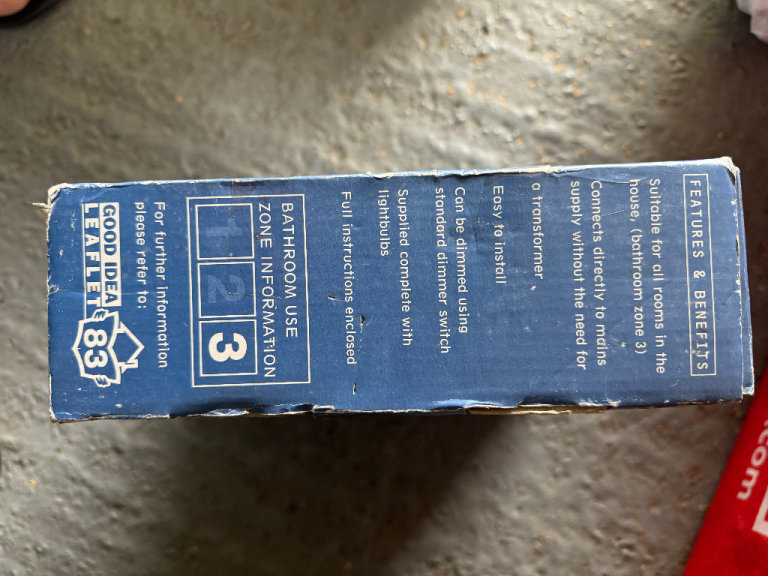 spotlights x 4 halogen lights