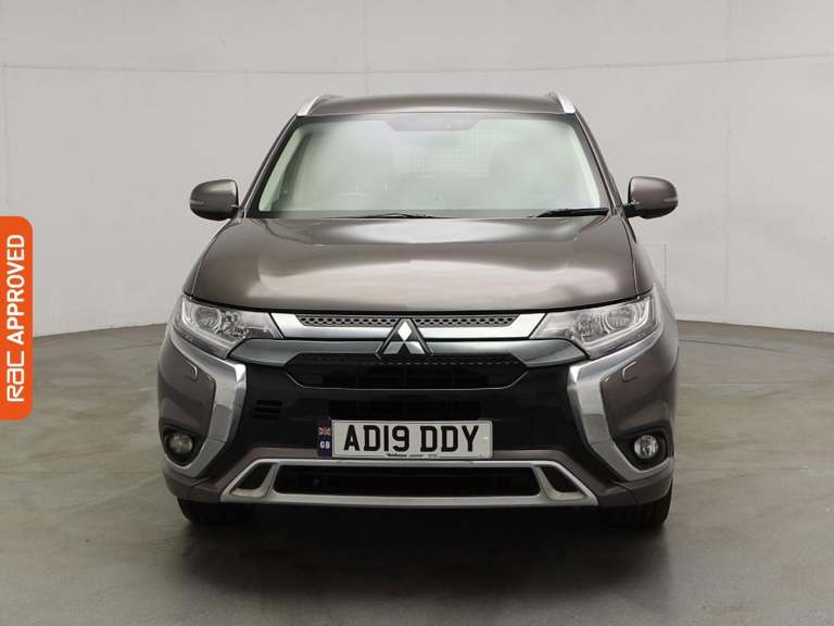 2019 Mitsubishi Outlander 2.4h TwinMotor 13.8kWh Juro SUV 5dr Petrol Plug-in Hybrid CVT 4WD Euro ...