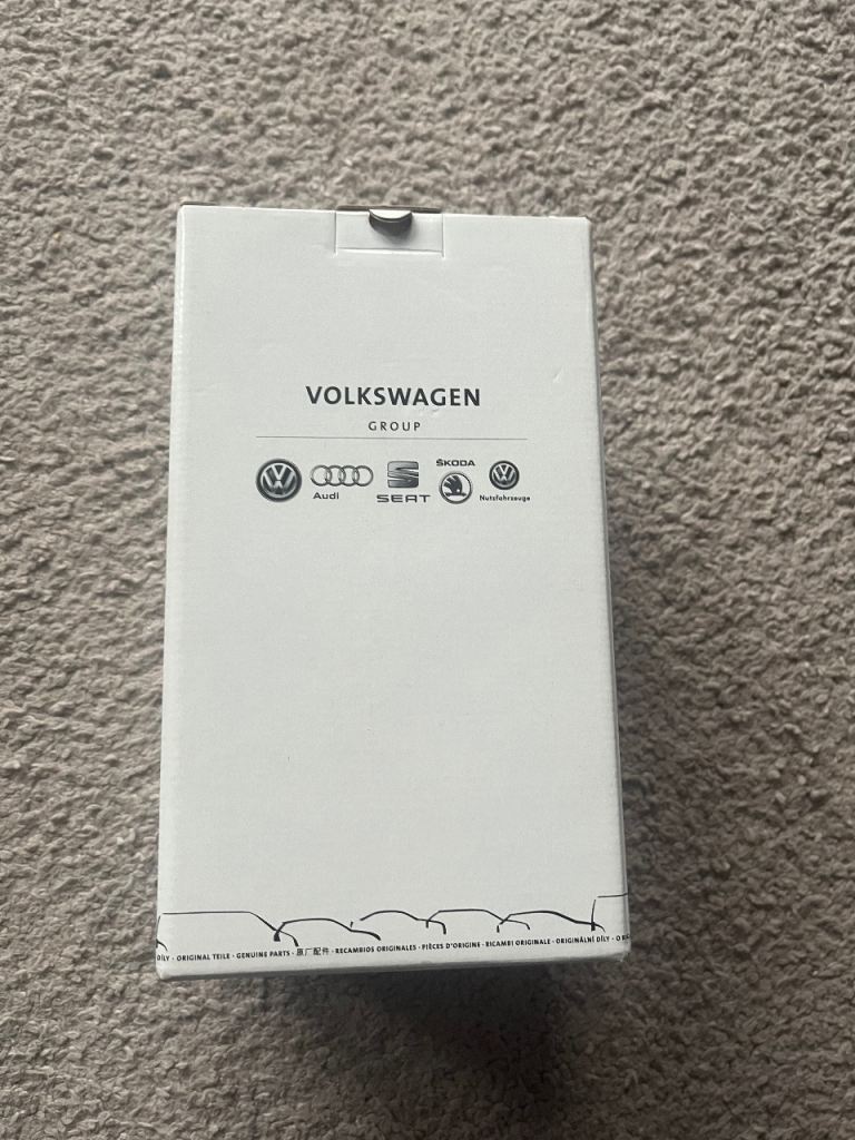 Seat Leon dynamic driver wing mirror glass