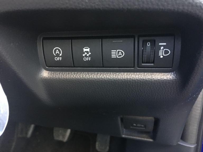 2025 Toyota Aygo X 1.0 VVT-i Edge Hatchback 5dr Petrol Manual Euro 6 (s/s) (72 ps) HATCHBACK Petr...