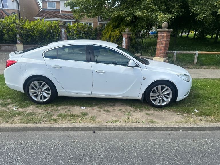 Vauxhall, INSIGNIA, Hatchback, 2012, Manual, 1956 (cc), 5 doors