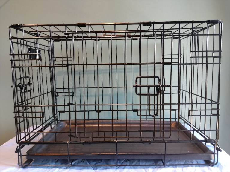 Puppy /small dog crate