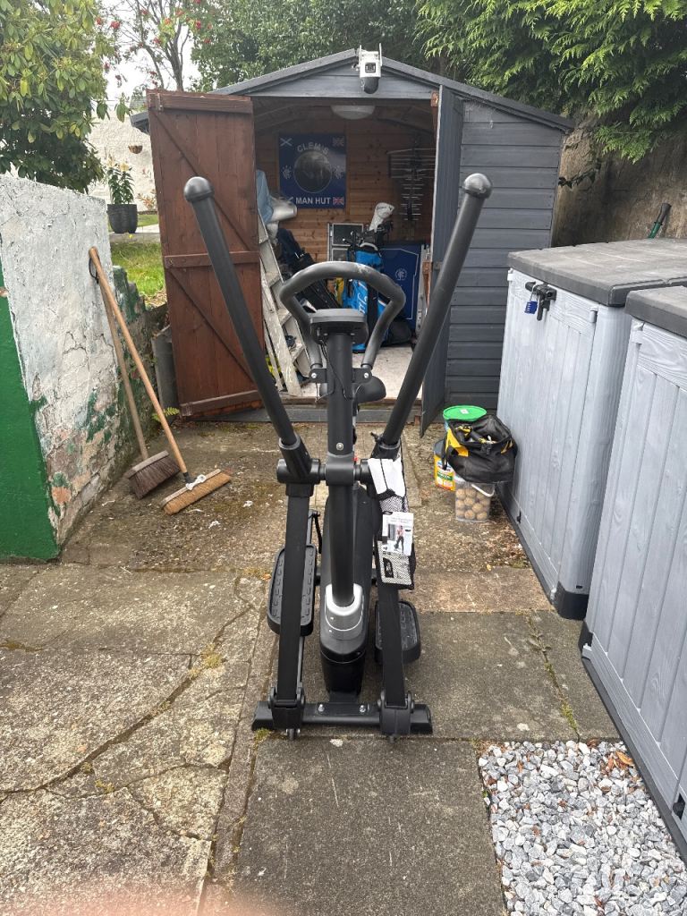 Cross Trainer