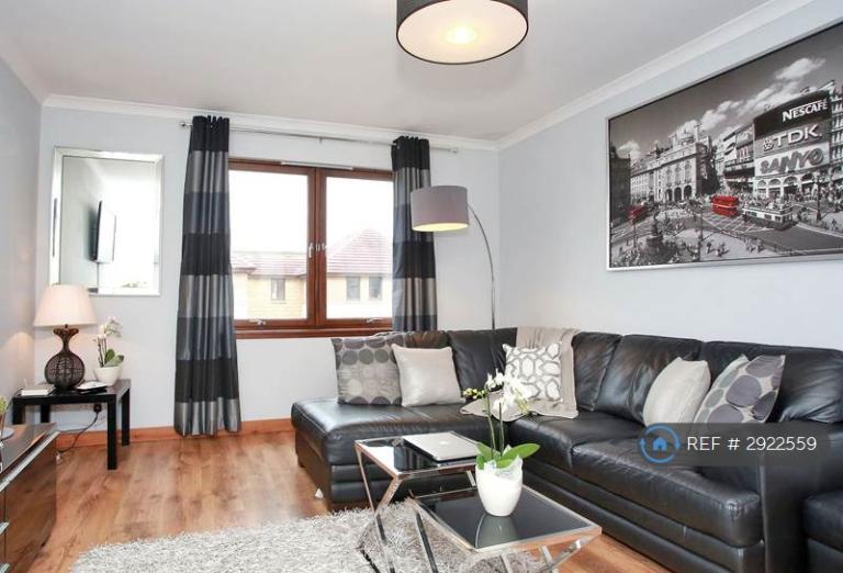 2 bedroom flat in Linksfield Road, Aberdeen, AB24 (2 bed) (#2922559)