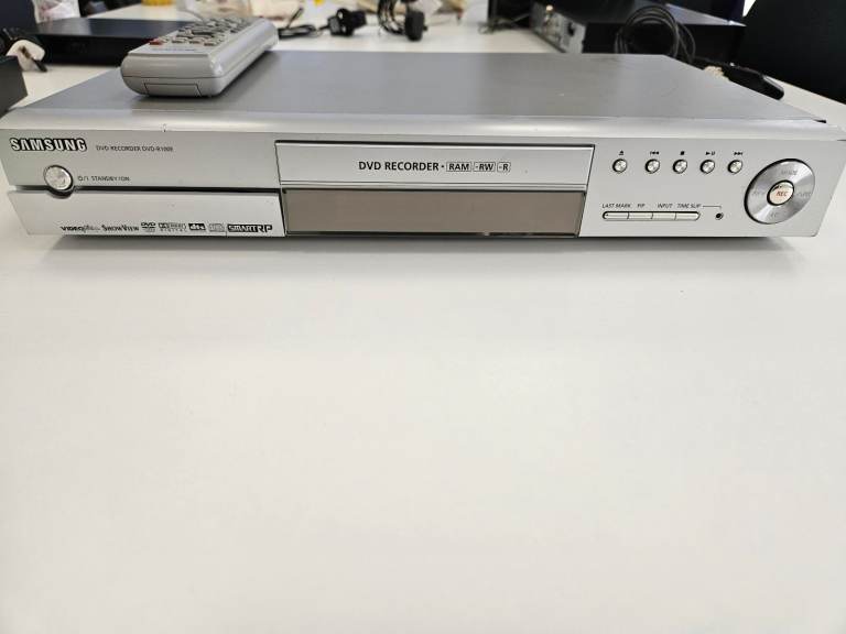 Samsung DVD-R100E DVD Recorder — RAM / RW / R — With Remote — Working