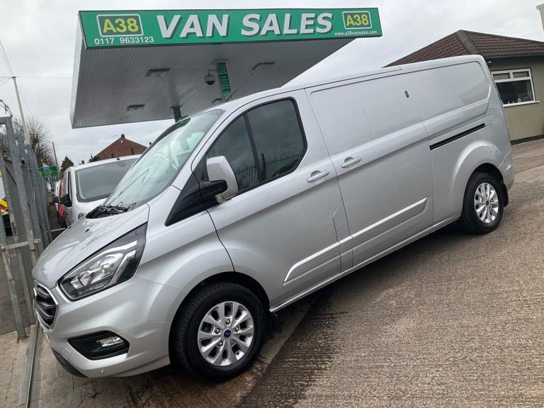 2022 Ford Transit Custom 300 LIMITED L2 2.0 ECOBLUE 130 BHP PANEL VAN EURO 6 PANEL VAN Diesel Manual