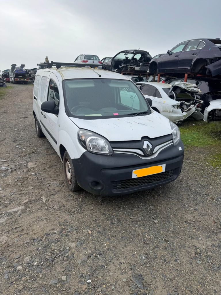 2015 Renault Kangoo maxi 1.5 dci breaking for parts 