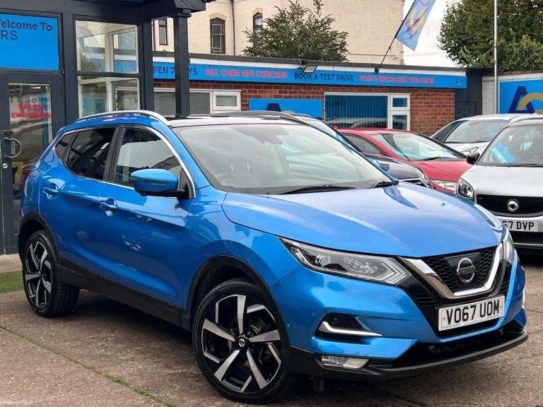 2017 Nissan Qashqai 1.6 dCi Tekna SUV 5dr Diesel Manual Euro 6 (s/s) (130 ps) HATCHBACK Diesel Ma...