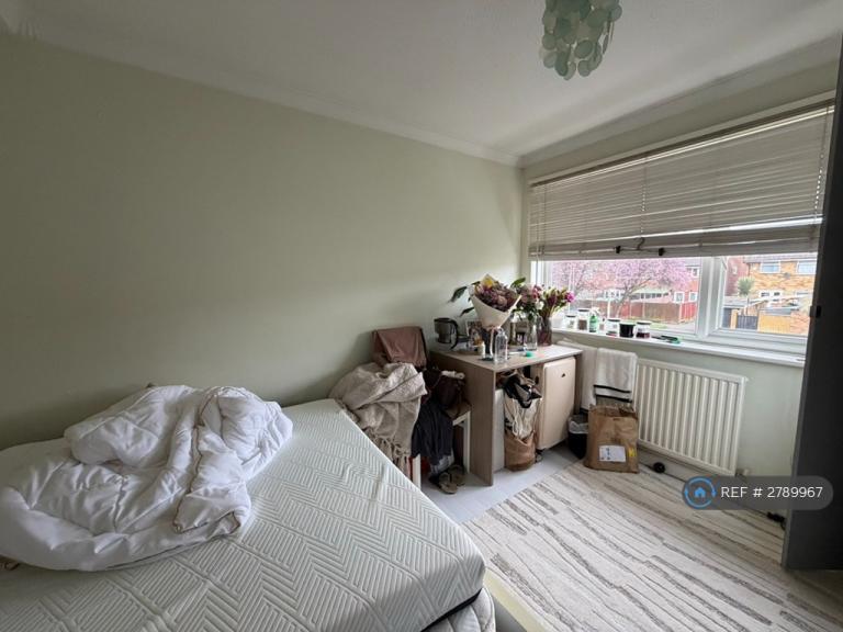 4 bedroom house in Cleave Avenue, Hayes, UB3 (4 bed) (#2789967)