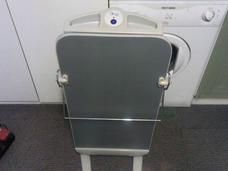 trouser press
