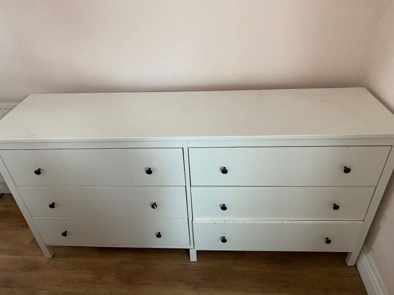 White Chest of Drawers with 6 Drawers – Good Condition