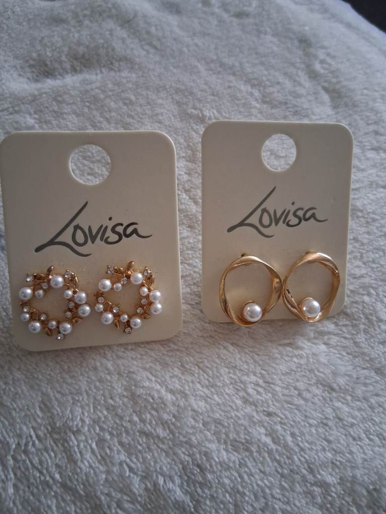 2 pairs earrings