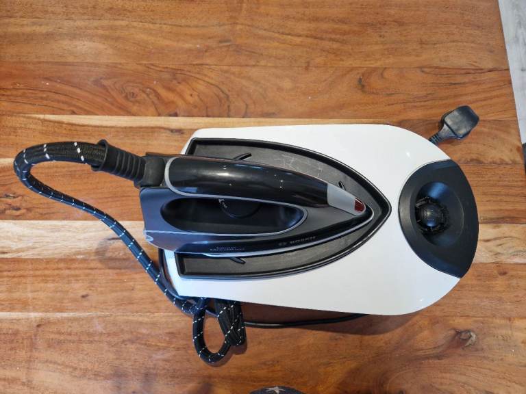 BOSCH Iron Sensixx Advanced Steam 
