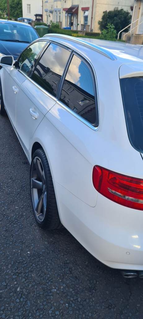 Audi, A4, Estate, 2014, Manual, 1968 (cc), 5 doors