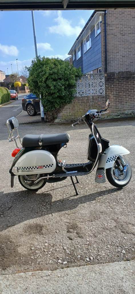 Vespa PX with 221 Pollini tuned engine  Serie speciale limited edition model 