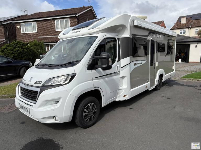 Elddis Encore 254, Island Bed, 4 Berth, 4 Belts, Low Mileage