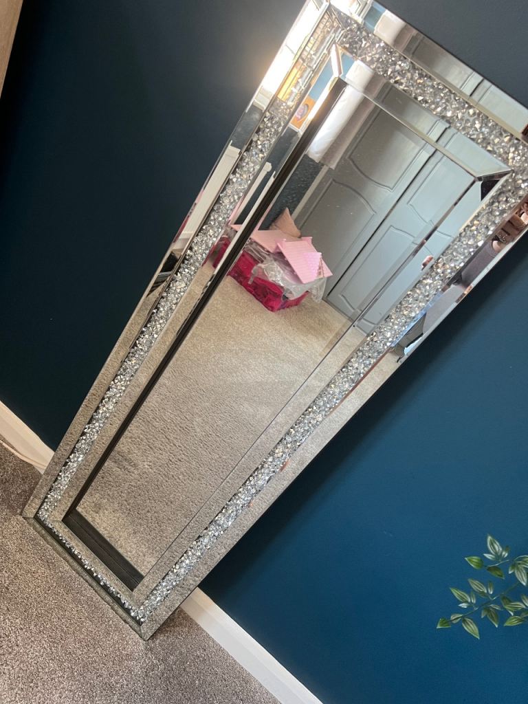 Large Crushed Diamond Silver Mirror – As Good As New