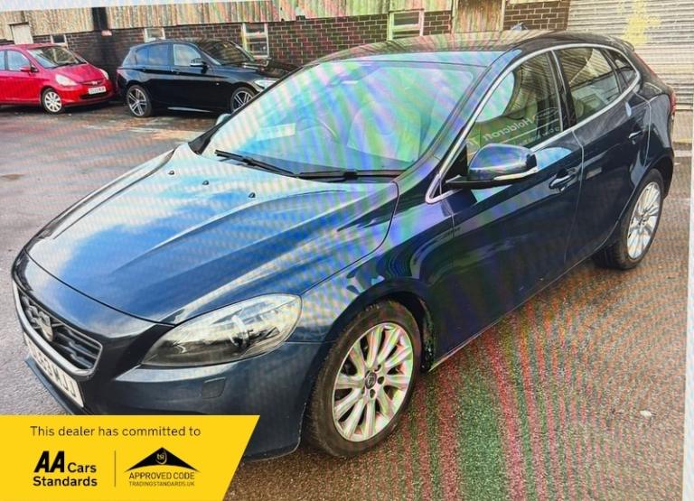 Volvo V40 D2 SE LUX