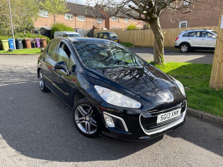 Peugeot 308 1.6 e-HDi Sportium