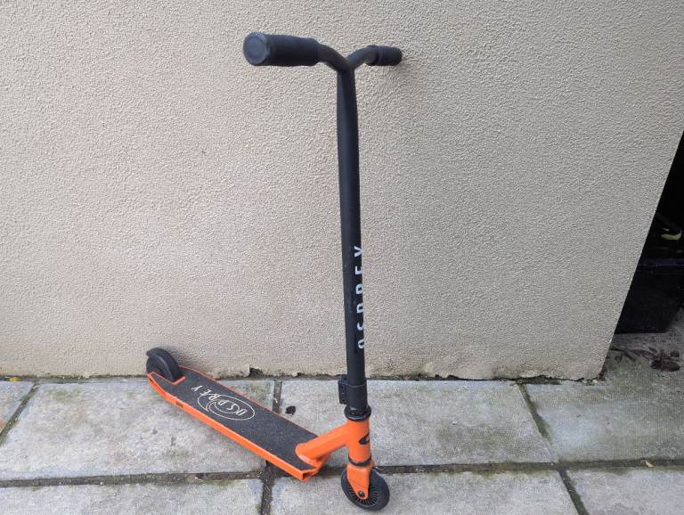 Osprey Stunt Scooter for Kids, Complete Trick With ABEC 5 Bearings, Orange