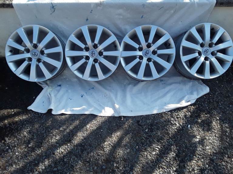 4 x Toyota / Honda 16 inch alloy rims wheels