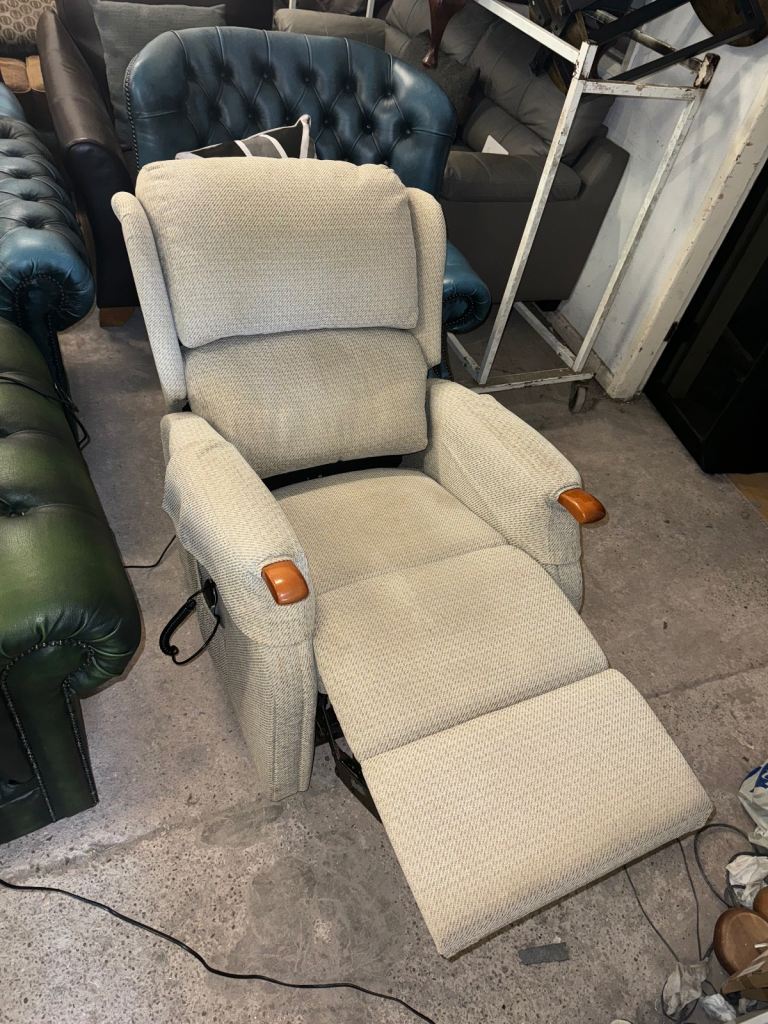 Ableworld cream fabric dual motor riser recliner chair