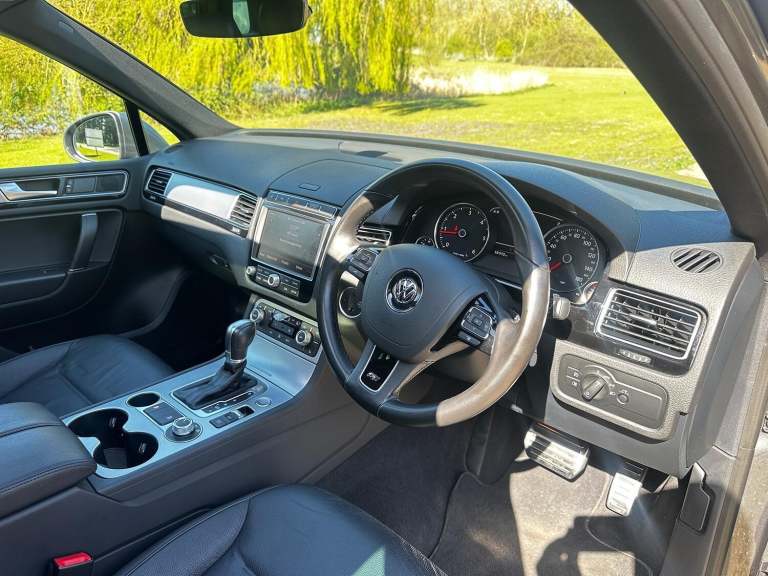 2017 67 Volkswagen Touareg 3.0 TDi V6 R-Line Auto
