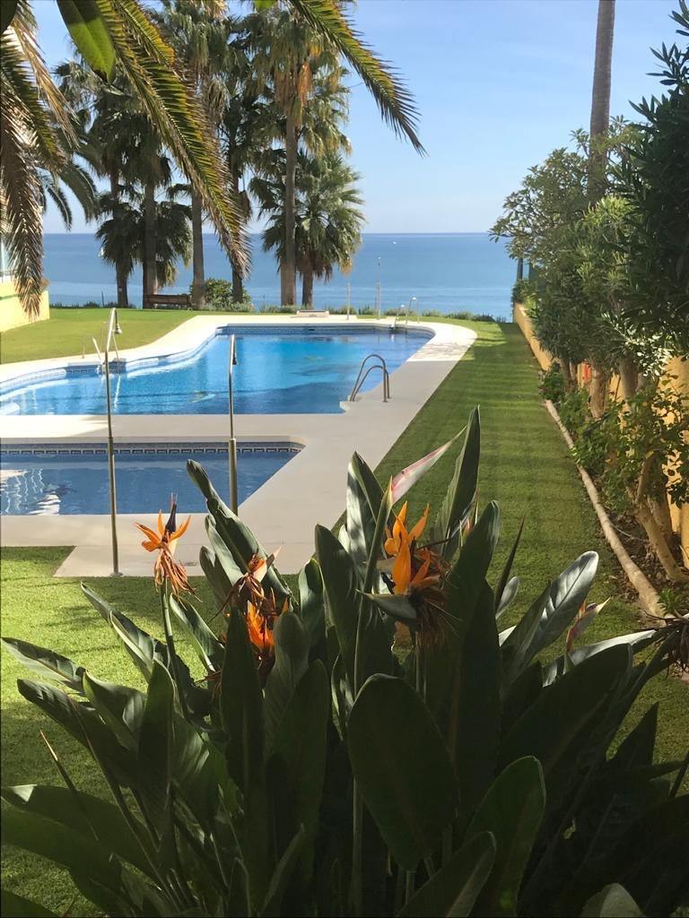 BENALMADENA-COSTA BEACH FRONT APARTMENT TWO BEDROOM WITH GREAT SEA VIEWS 