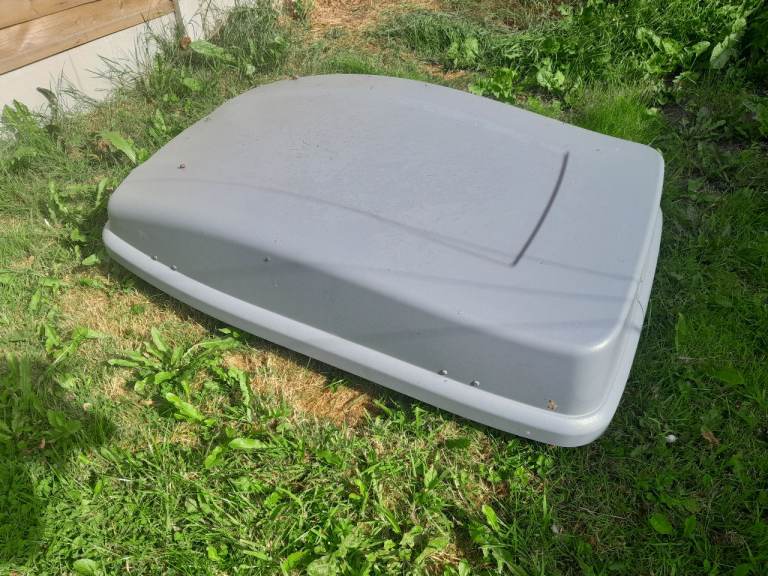 Halfords Roofbox and Bars 