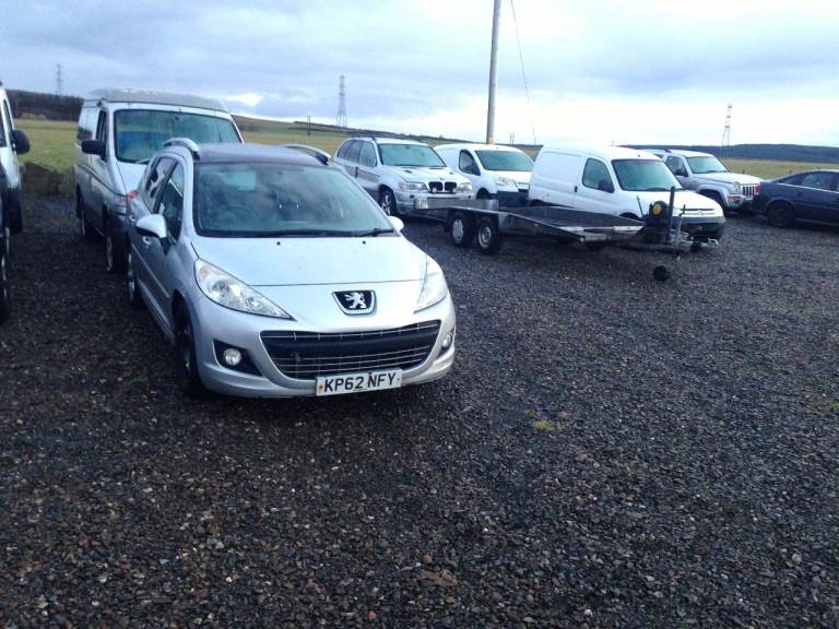 BREAKING 2O7 DIESEL EST ALL PARTS AVAILABLE .DELIVERY OK 