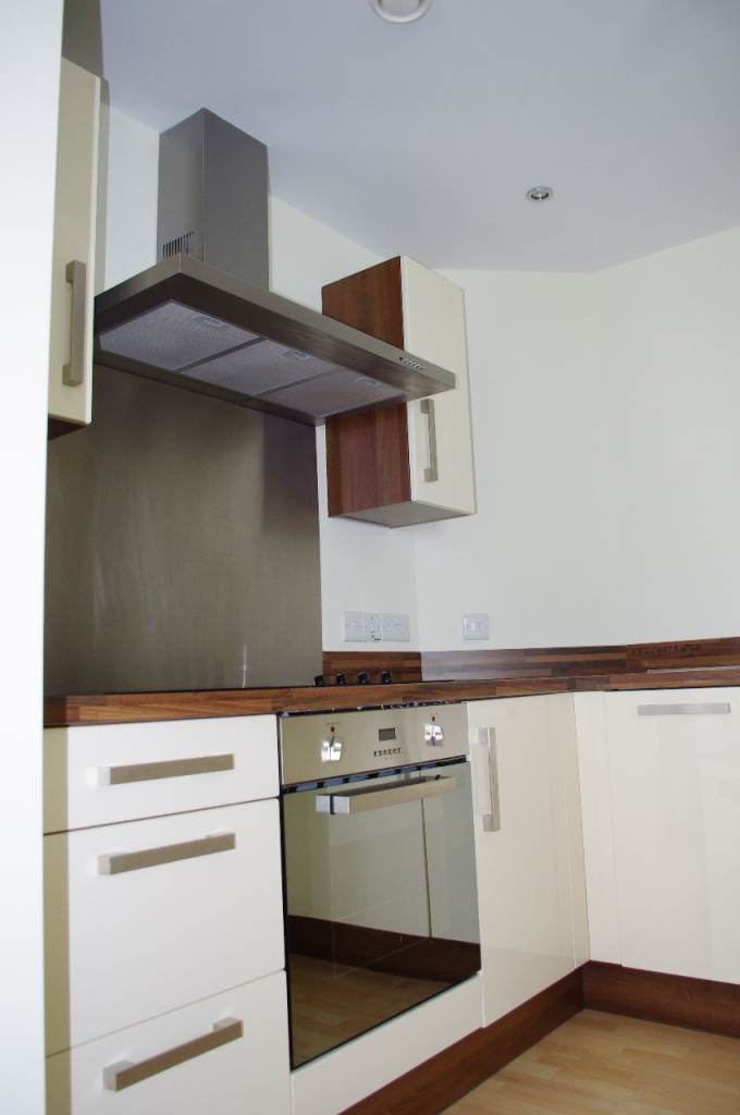 Studio flat on ground floor